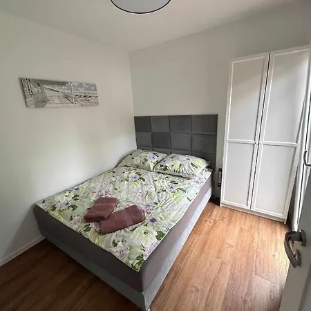 Blue Bay * Mosty (Puck)